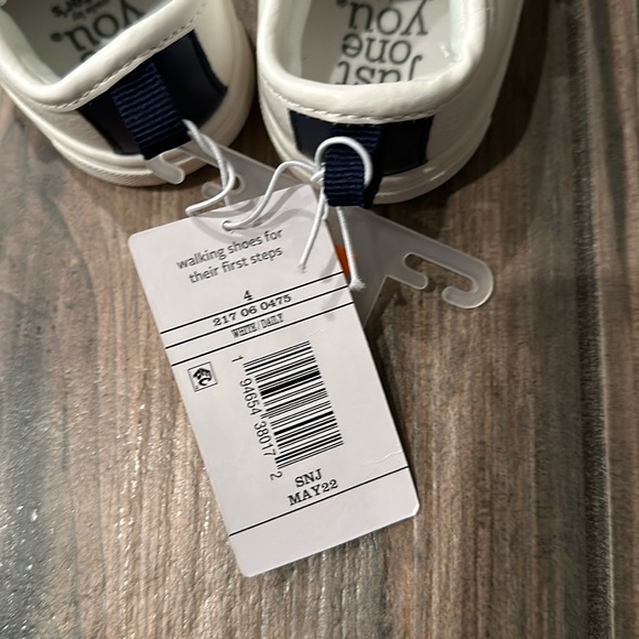 Baby shoes - Picture 2 of 2